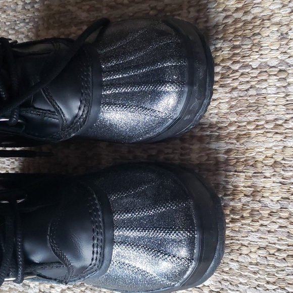 Sorel boots - Picture 8 of 13